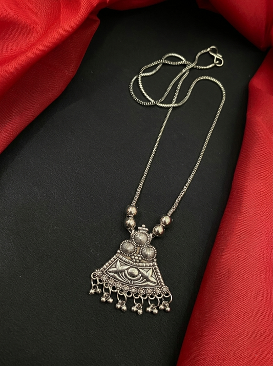 Kira Heritage A-Line Pendant