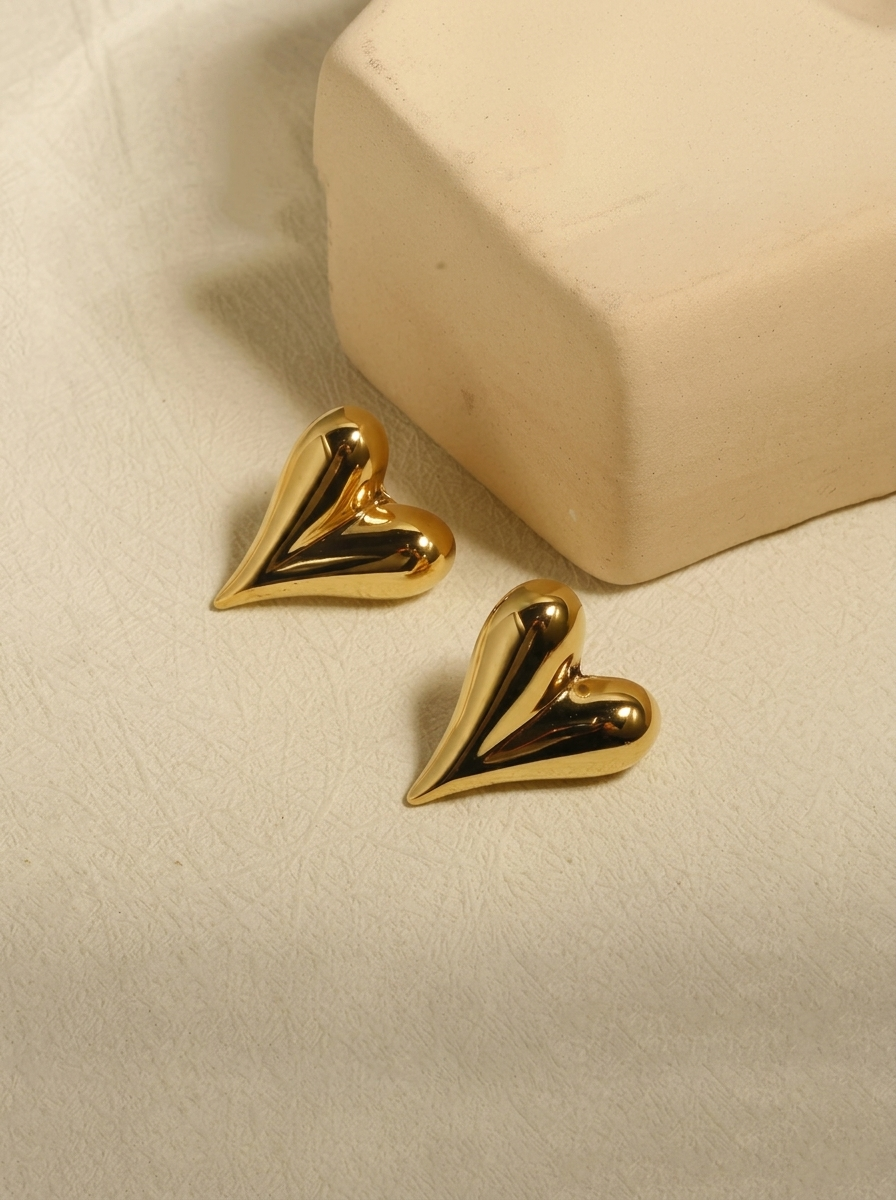 Amora Molten Heart Studs