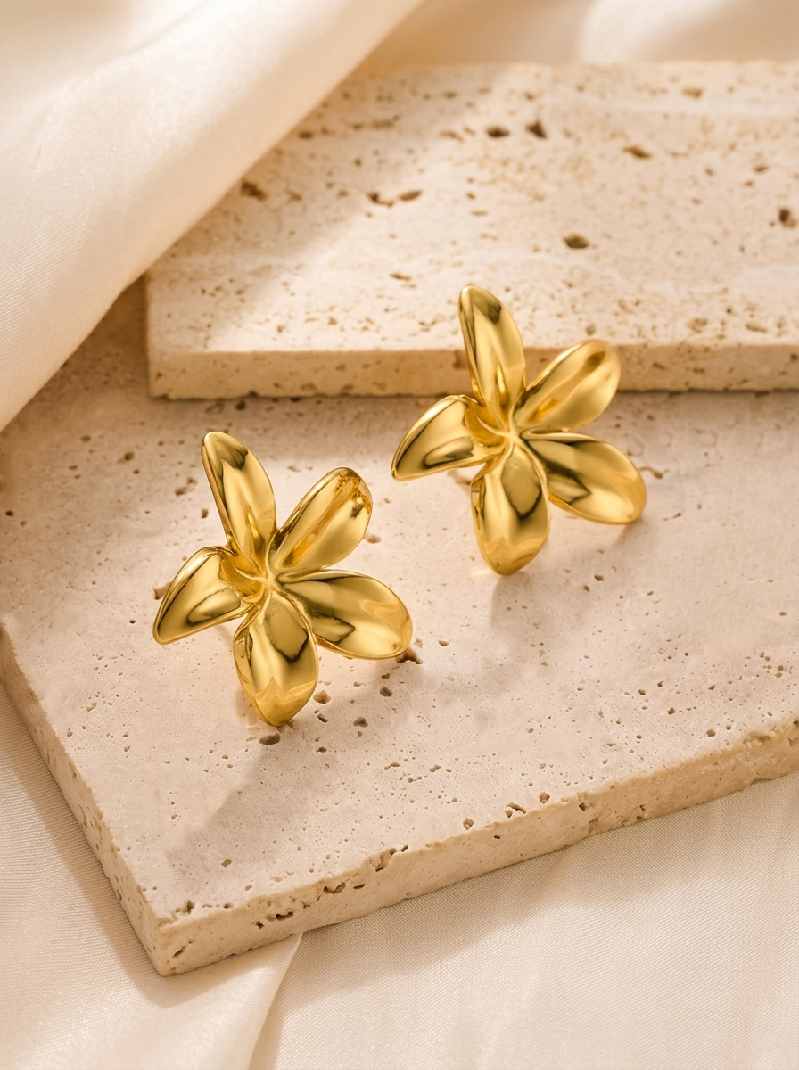 Zinnia Molten Floral Studs