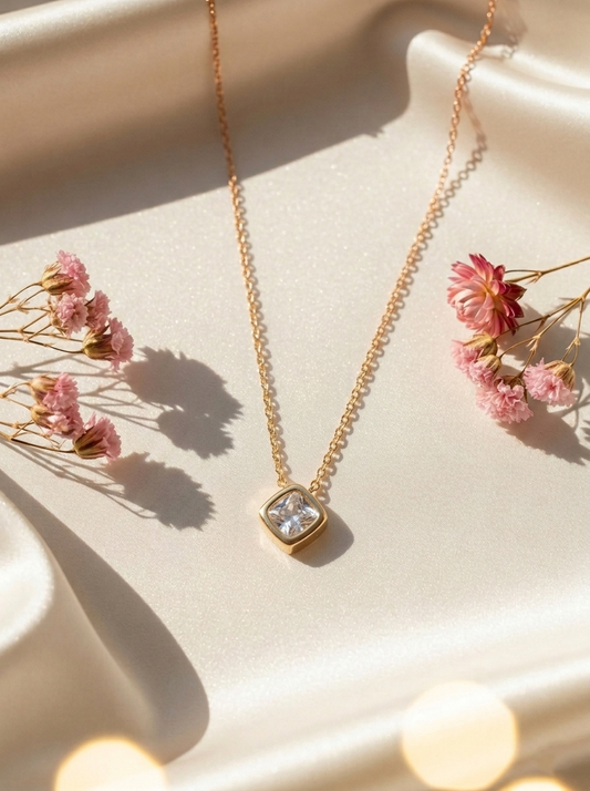 Noa Square Solitaire Necklace