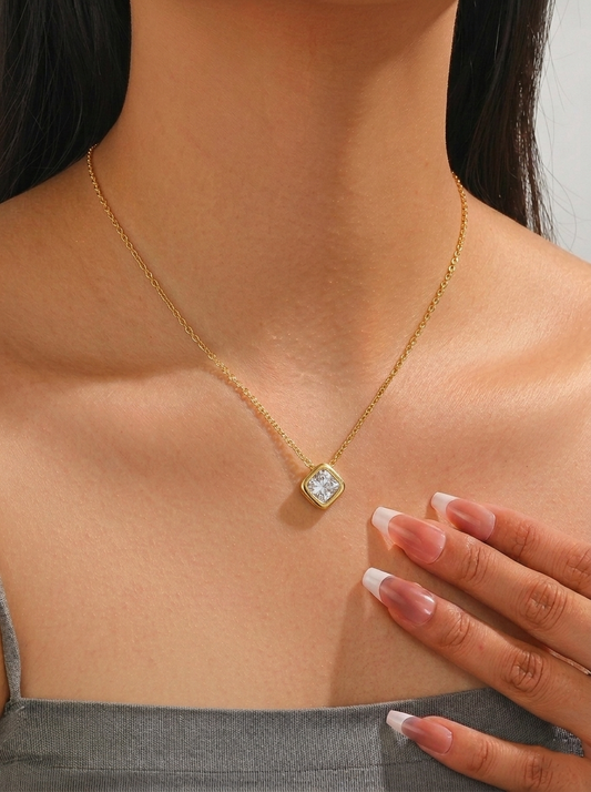 Noa Square Solitaire Necklace