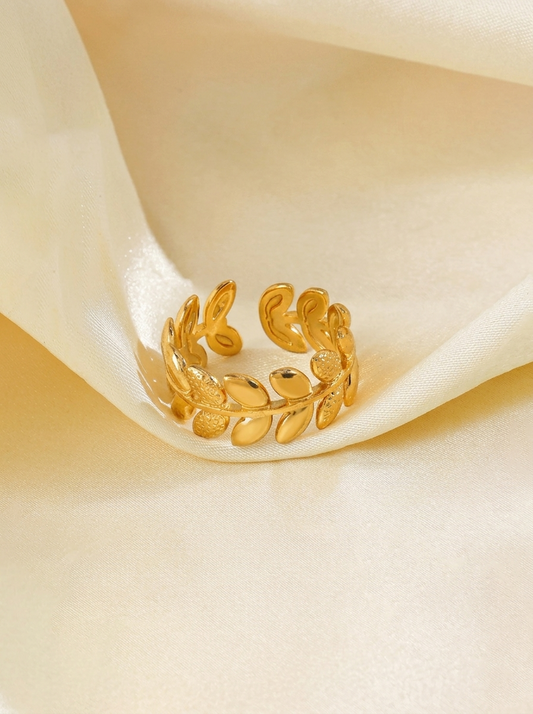 Daphne Leaf Adjustable Ring
