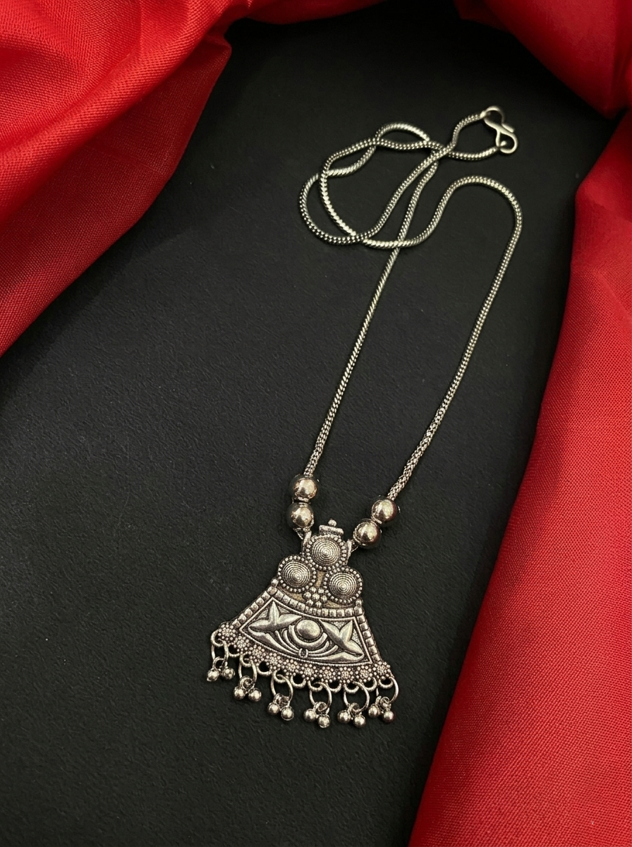 Kira Heritage A-Line Pendant
