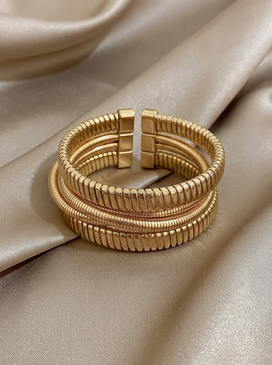 Chic Serpentine Wrap