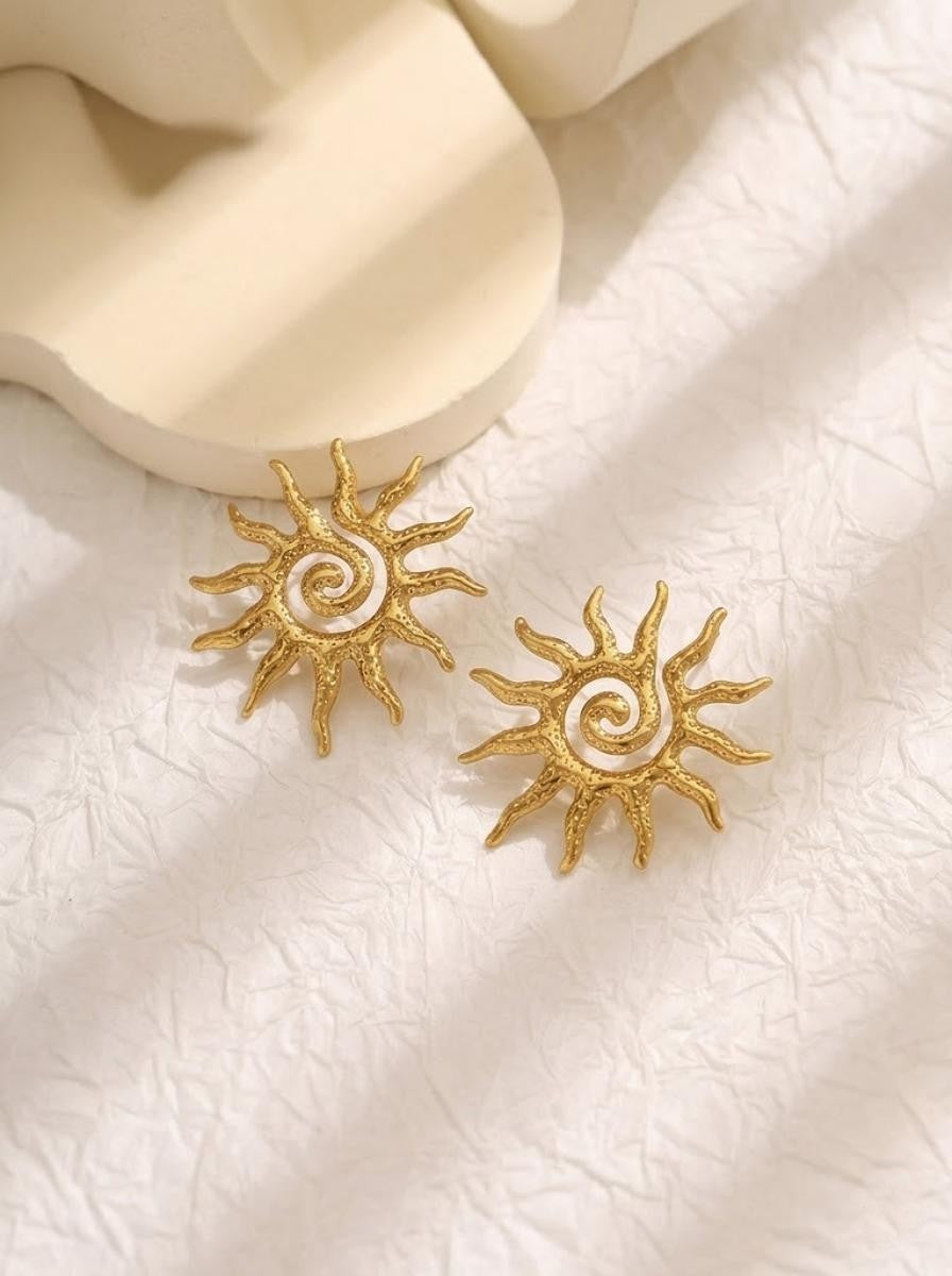 Helios Spiral Sun Studs