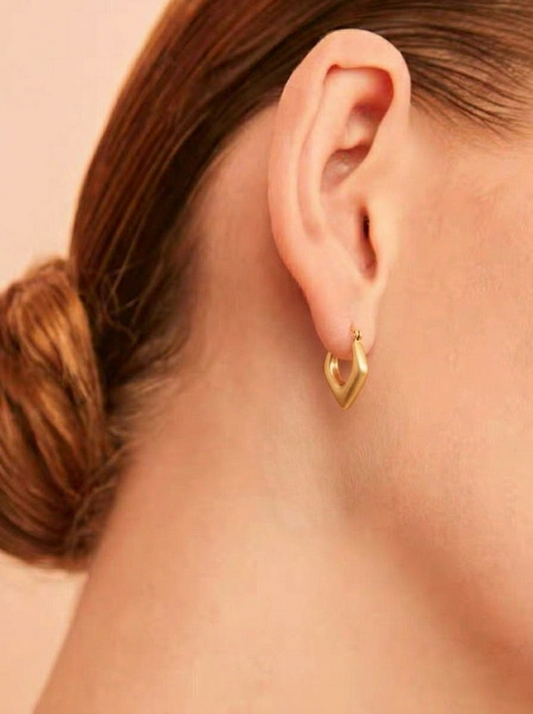 Vesta Contoured Ridge Hoops