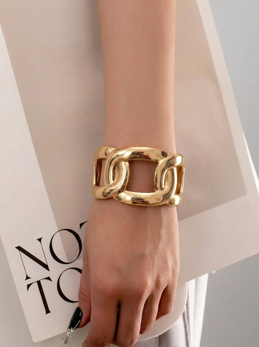 Aura Bold Link Cuff