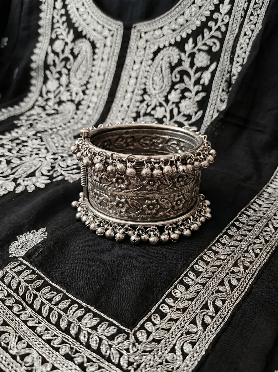 Vira Ghungroo Floral Kada
