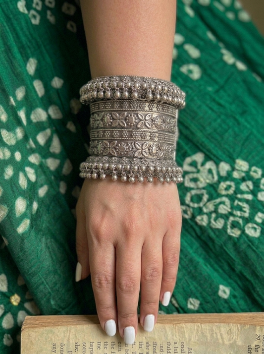 Mayra Intricate Floral Kada